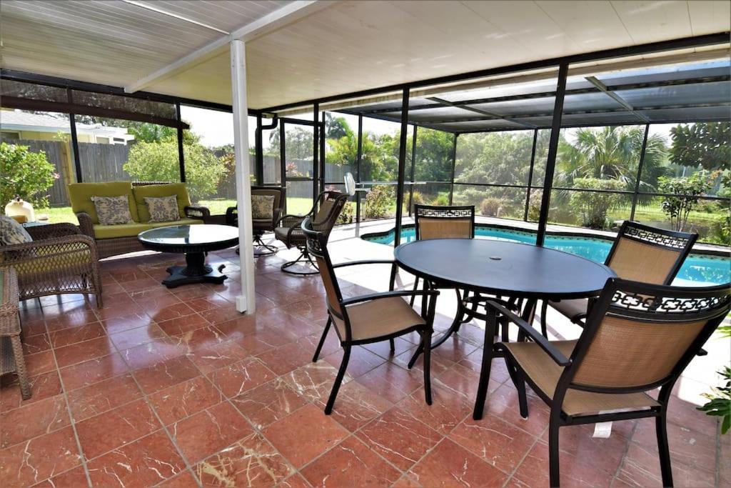 Rowena House 2Bd Den 2Bth Heated Pool Near Siesta Key Villa Sarasota Exterior photo