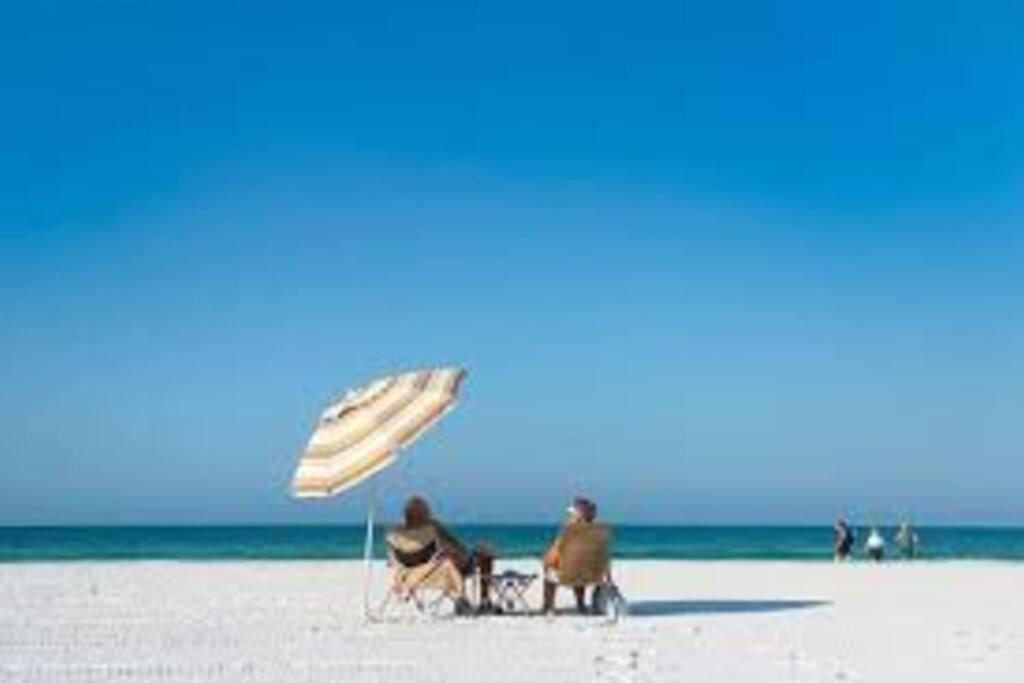 Rowena House 2Bd Den 2Bth Heated Pool Near Siesta Key Villa Sarasota Exterior photo