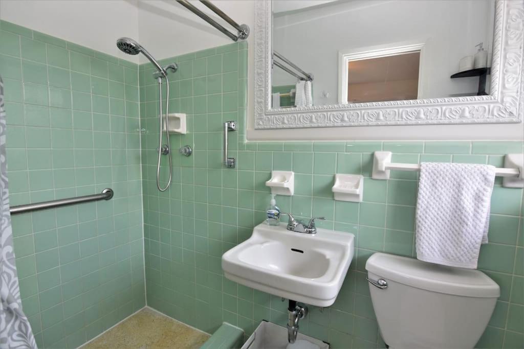 Rowena House 2Bd Den 2Bth Heated Pool Near Siesta Key Villa Sarasota Exterior photo