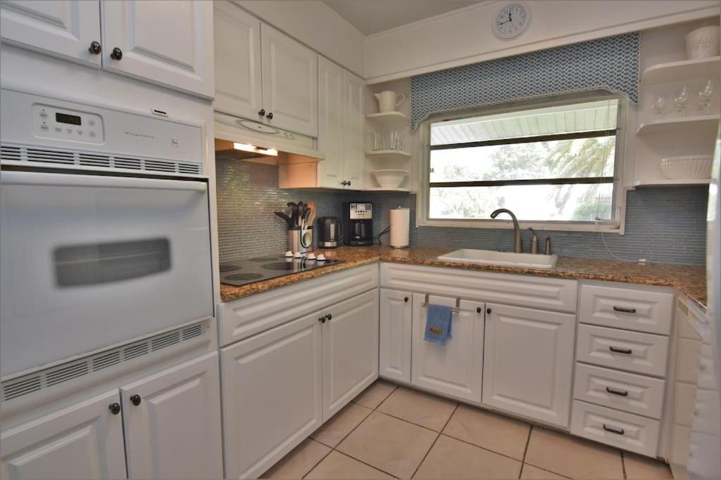 Rowena House 2Bd Den 2Bth Heated Pool Near Siesta Key Villa Sarasota Exterior photo