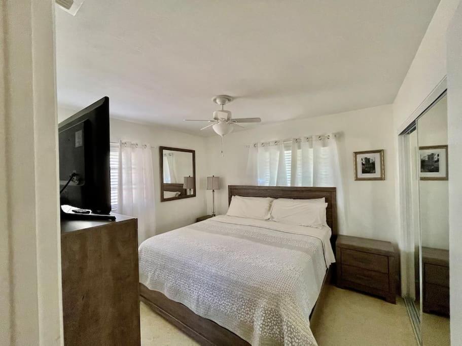 Rowena House 2Bd Den 2Bth Heated Pool Near Siesta Key Villa Sarasota Exterior photo